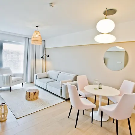 アパート Aqua Apartments-aqua Park, Sauna, Jacuzzi No Limit, Parking