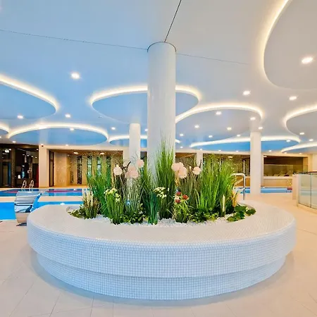 Aqua Apartments-aqua Park, Sauna, Jacuzzi No Limit, Parking アパート *