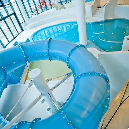 アパート Aqua Apartments-aqua Park, Sauna, Jacuzzi No Limit, Parking *