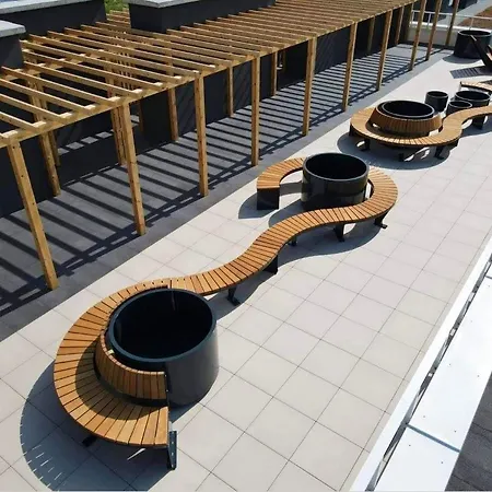 Aqua Apartments-aqua Park, Sauna, Jacuzzi No Limit, Parking アパート