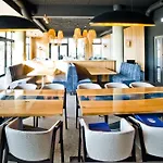 Aqua Apartments-aqua Park, Sauna, Jacuzzi No Limit, Parking 公寓 *