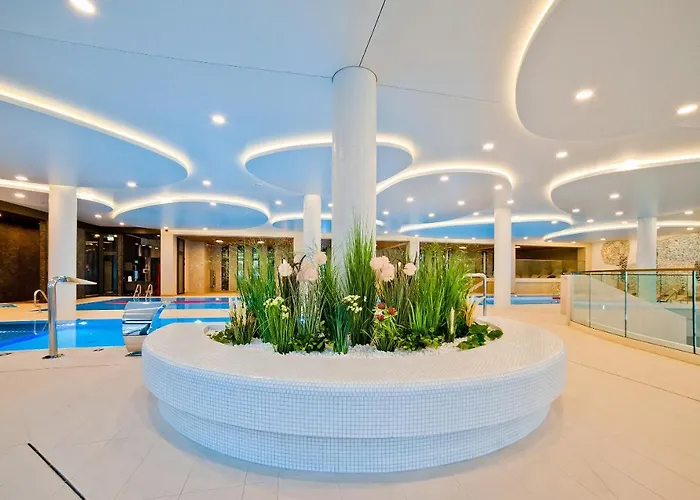 Aqua Apartments-aqua Park, Sauna, Jacuzzi No Limit, Parking Apartament *